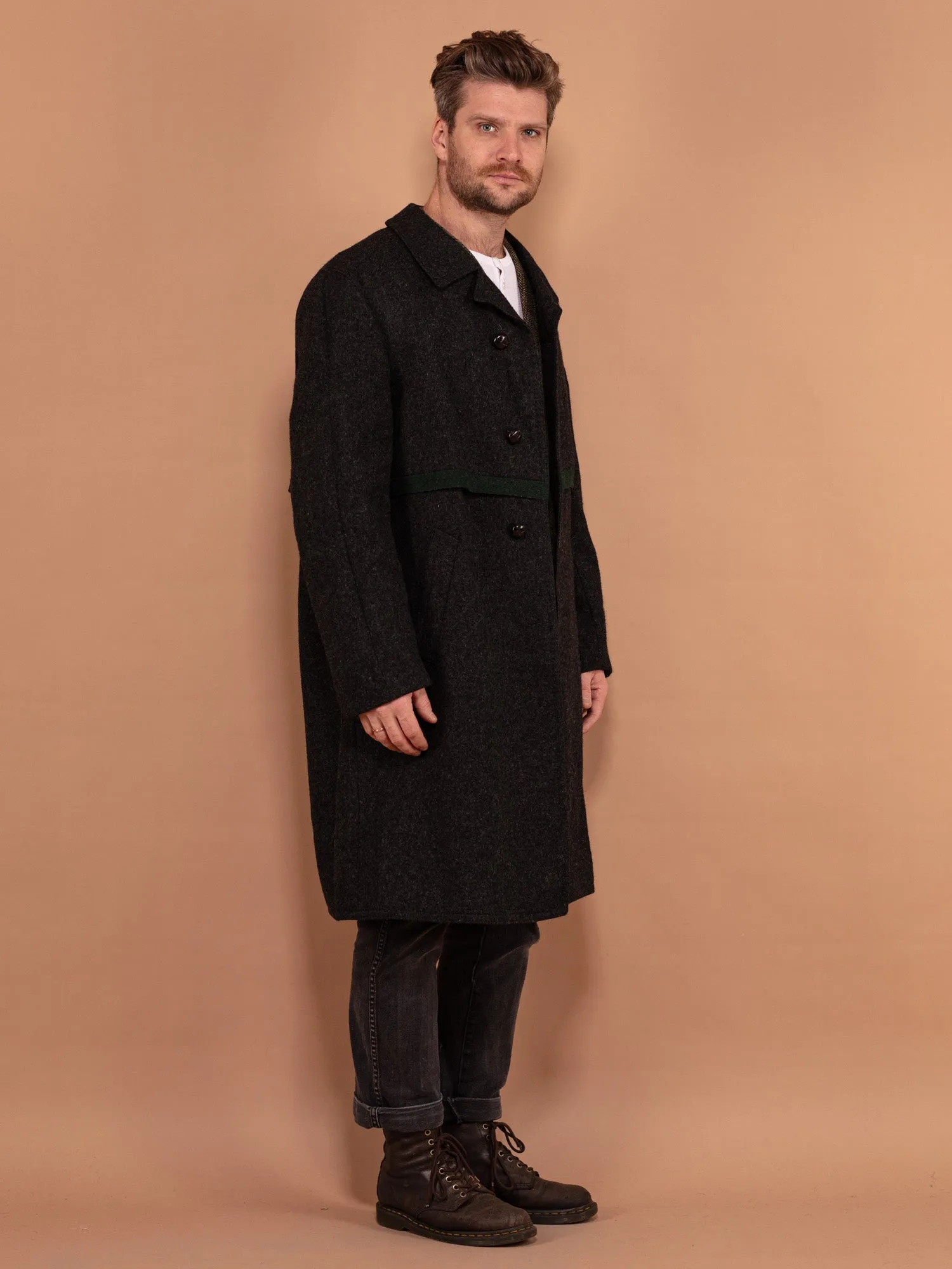 Vintage 70's Men Pure New Wool Coat in Dark Grey