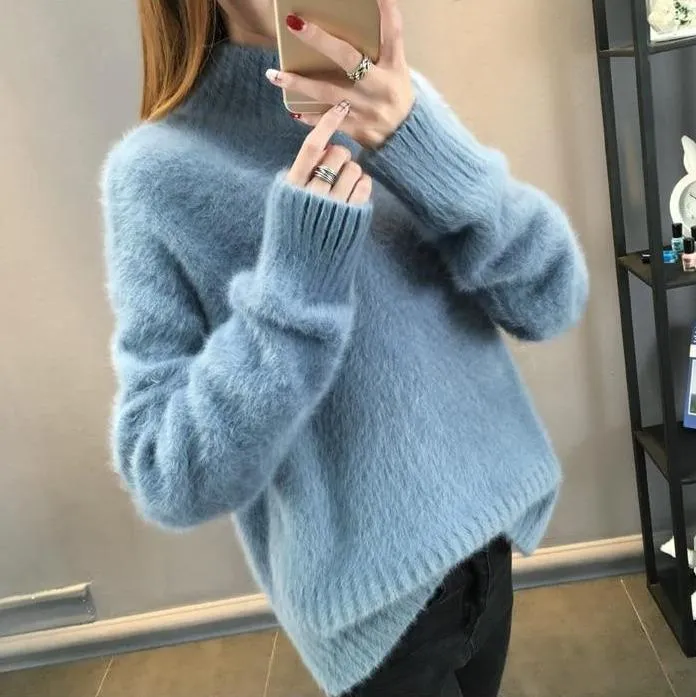 WINTER TURTLENECK SWEATER